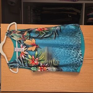 Chico's Reversible Tank